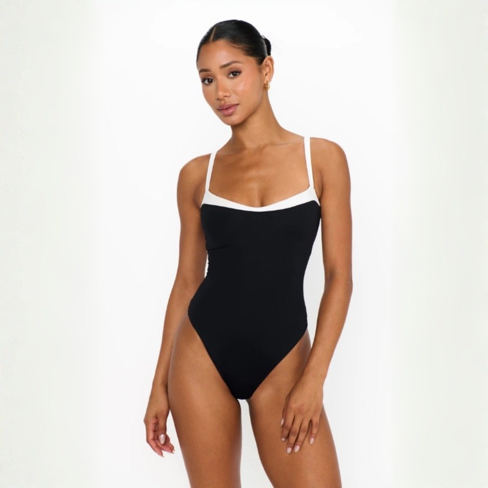 Show Me Your Mumu Overseas One Piece Swimsuit NWT Size Large